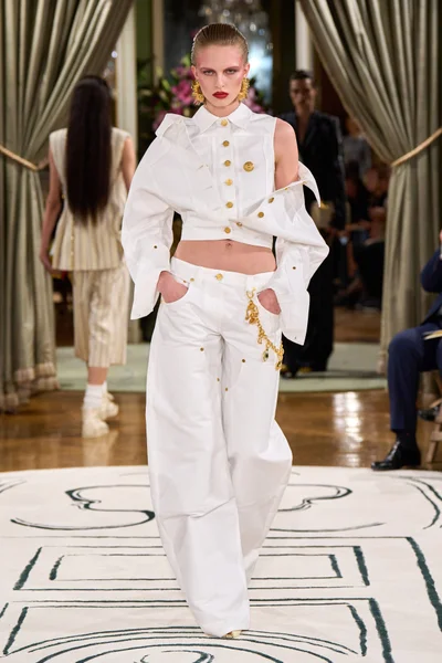 Look 23